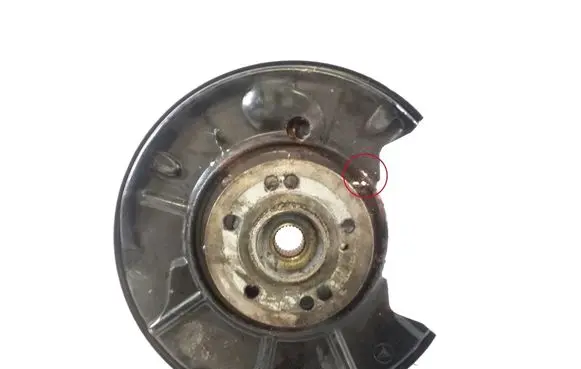 Mercedes-Benz S W220 Rear wheel hub