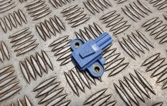 Volkswagen Golf V Airbag deployment crash/impact sensor 1k0955557a