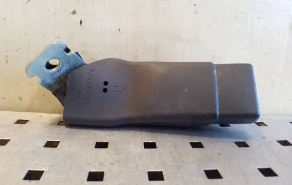Subaru Forester SG Rear seatbelt buckle