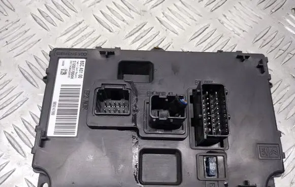 Peugeot 407 High voltage junction box 9656147980