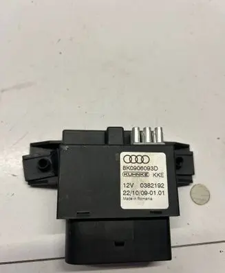 Audi A4 S4 B8 8K Fuel injection pump control unit/module 8K0906093D