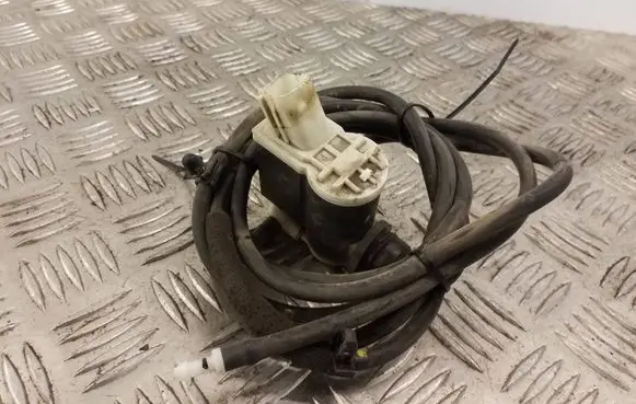 KIA Carens III Windscreen/windshield washer pump 985102V100 P146122 12V412161301