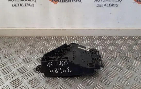 Land Rover Freelander Fuse module 103530