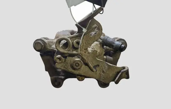 Volkswagen Golf VI Rear brake caliper