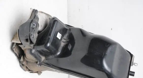 Volvo XC60 AdBlue liquid reservoir 31405814