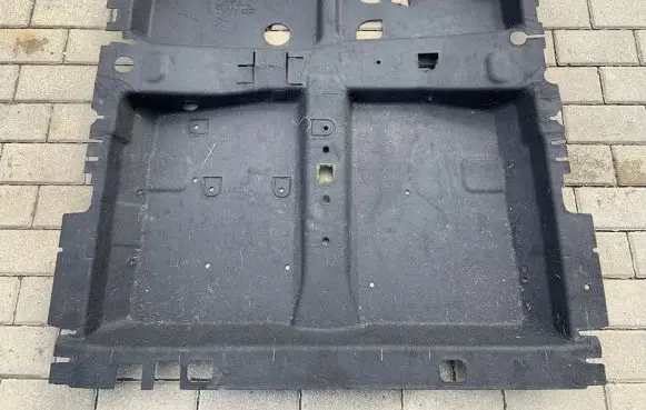 Audi Q7 4M Trunk/boot floor carpet liner 4M0863697C 4M0863697
