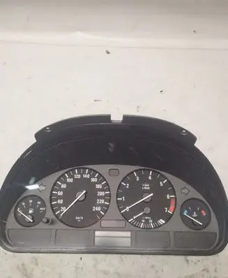 BMW 5 E39 Speedometer (instrument cluster) 87001374