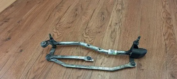 Renault Laguna III Front wiper linkage and motor 288003799R