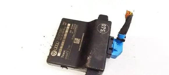 Volkswagen PASSAT B6 Door control unit/module 3C0907530C 3C0907951A