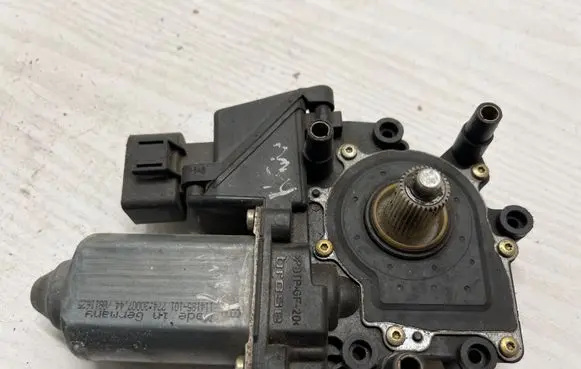 Audi A4 S4 B5 8D Sliding door window regulator with motor 7743000744 114185101 0811625