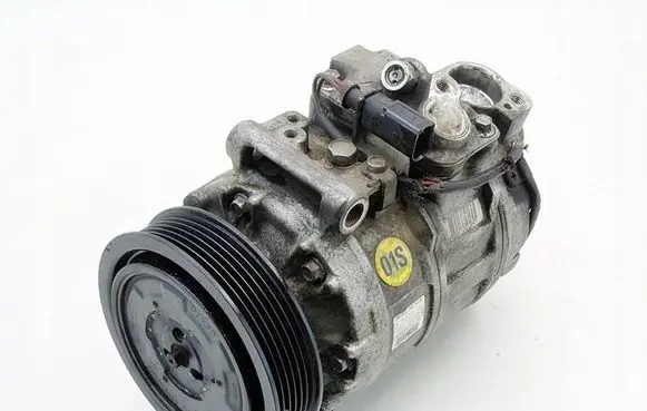 Audi A4 S4 B5 8D Air conditioning (A/C) compressor (pump) 8H0260805B