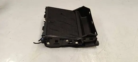 Mercedes-Benz GLE (W166 - C292) Cup holder front 16956612