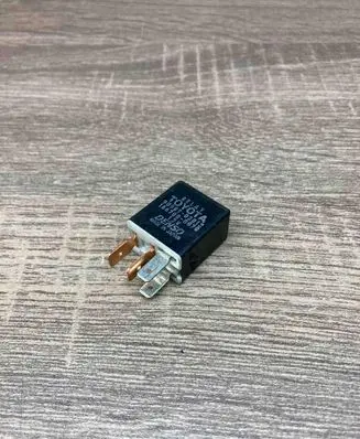 Toyota RAV 4 (XA20) Other relay 9098702012 1567000870