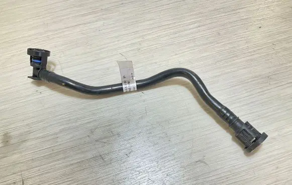 BMW 5 F10 F11 Vacuum line/pipe/hose 8572037