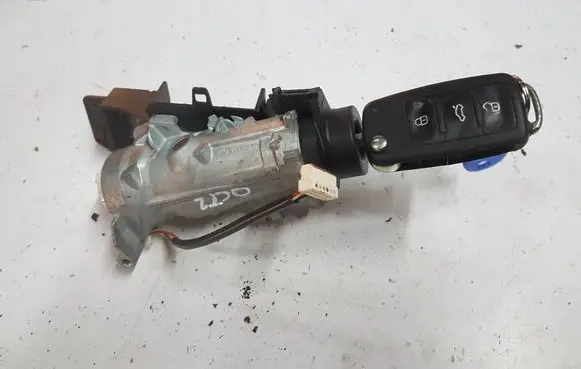 Skoda Octavia Mk2 (1Z) Ignition lock 