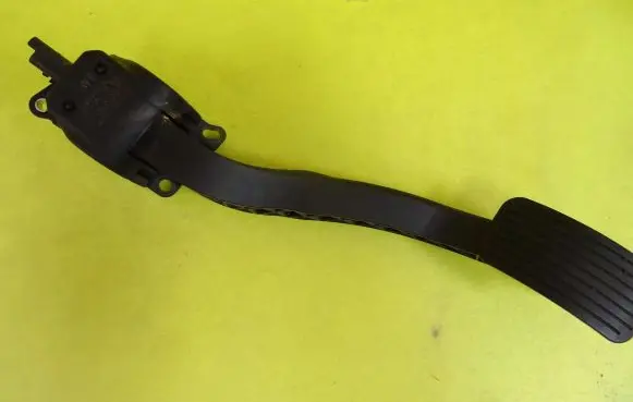 Citroen C4 I Picasso Accelerator throttle pedal 0280755045