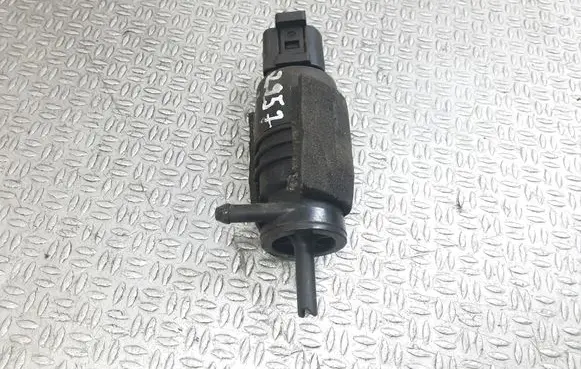 BMW 3 E46 Windscreen/windshield washer pump 8362154
