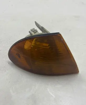 BMW 3 E46 Front indicator light 0311328002 6902766