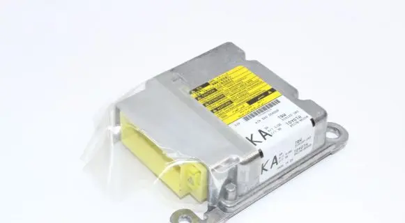 Toyota Avensis T270 Airbag control unit/module 8917005250