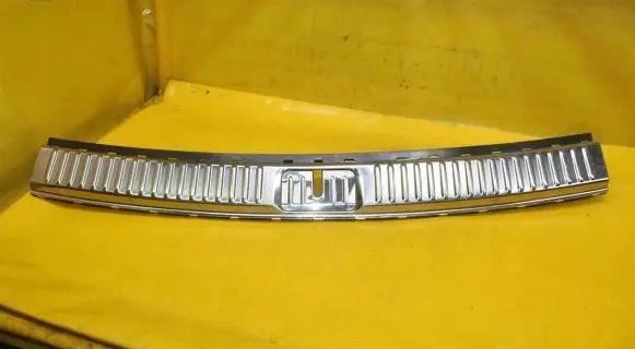 Porsche Cayenne (92A) Rear sill trim cover 7P5827576D