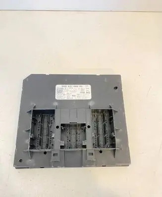 Volkswagen PASSAT B8 Comfort/convenience module 5Q0937086BL