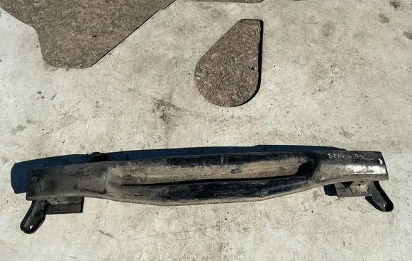 Seat Ibiza II (6k) Rear bumper cross member