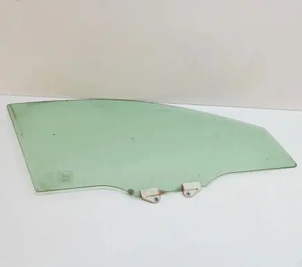 Honda Accord Front door window glass four-door 43R00035