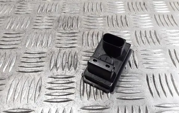 Volkswagen Phaeton Other relay 4B0907659B
