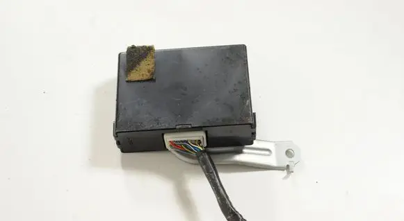 Toyota Land Cruiser (J120) Engine control unit/module 8748060040