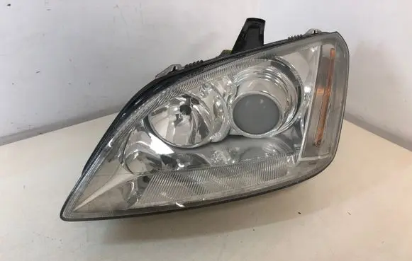 Ford Focus C-MAX Headlight/headlamp 3M5113006EH