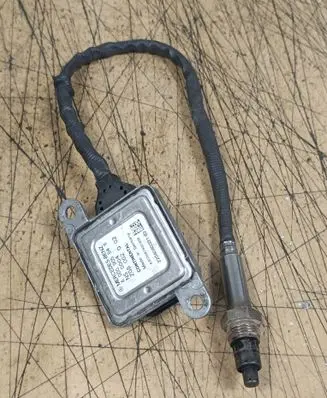 Mercedes-Benz S W222 Lambda probe sensor A0009058411