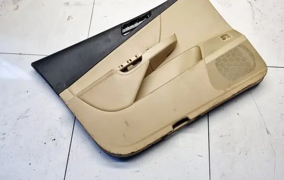 Volkswagen PASSAT B6 Front door card panel trim 3C1867011