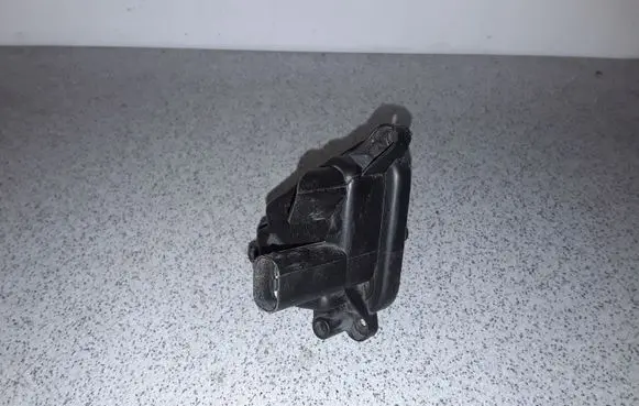 BMW 5 E39 Headlight level adjustment motor 63126908409
