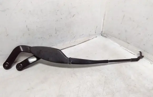 Mercedes-Benz CLS C219 Front wiper blade arm A2118200744 A2118240149