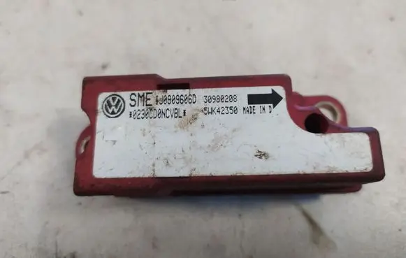 Volkswagen Golf IV Airbag deployment crash/impact sensor 1J0909606D