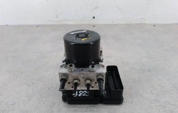 Volvo V60 ABS Pump 31329137P31329137