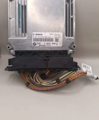 BMW 3 E90 E91 Engine control unit/module 0281014572 1029S29126 7823420