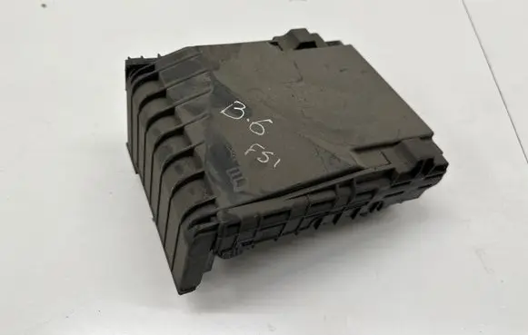 Volkswagen PASSAT B6 Fuse box set 3C0937125
