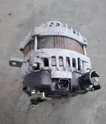 Citroen Berlingo Generator/alternator 9824742880