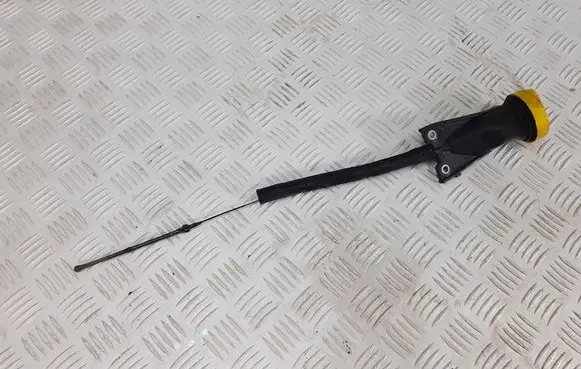 Nissan Pulsar Oil level dip stick 