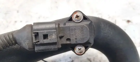 Volkswagen PASSAT B5 Air pressure sensor 0281002177 038906051