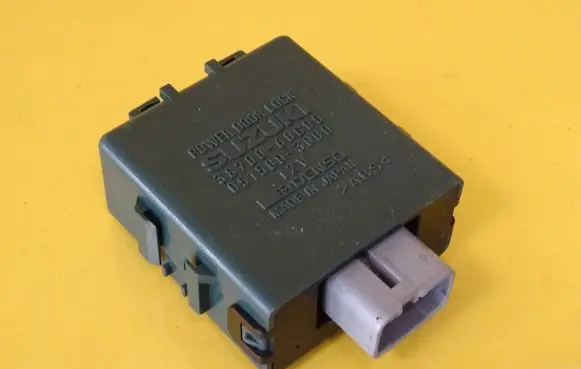 Door central lock control unit/module