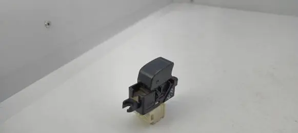 Nissan Patrol Y61 Electric window control switch