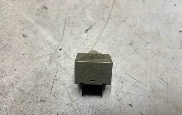 Toyota Corolla Verso AR10 Other relay 8198005040