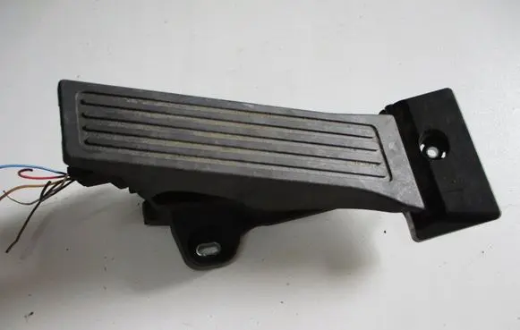 KIA Sportage Accelerator throttle pedal SH00090885