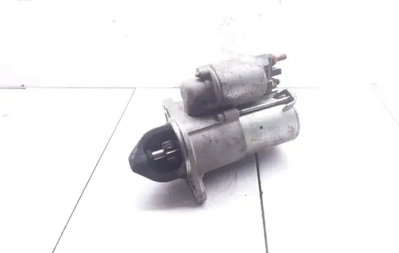 Opel Vectra C Starter motor 55556092
