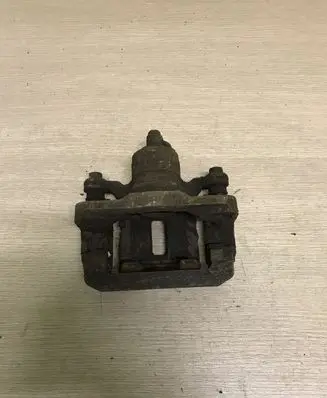 Nissan Pathfinder R51 Rear brake caliper