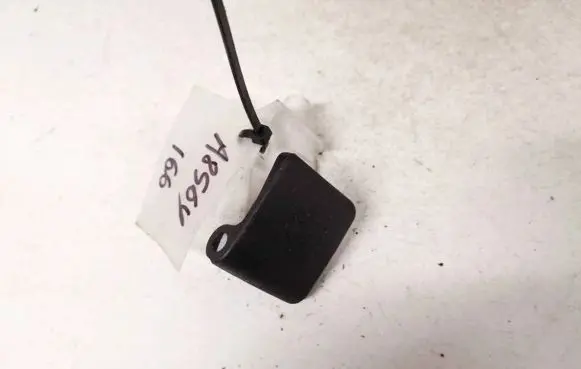 Engine bonnet (hood) release handle