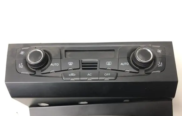 Audi A5 8T 8F Climate control unit 8T2820043AF