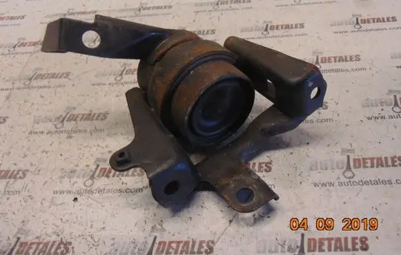 Toyota Corolla Verso AR10 Engine mount bracket